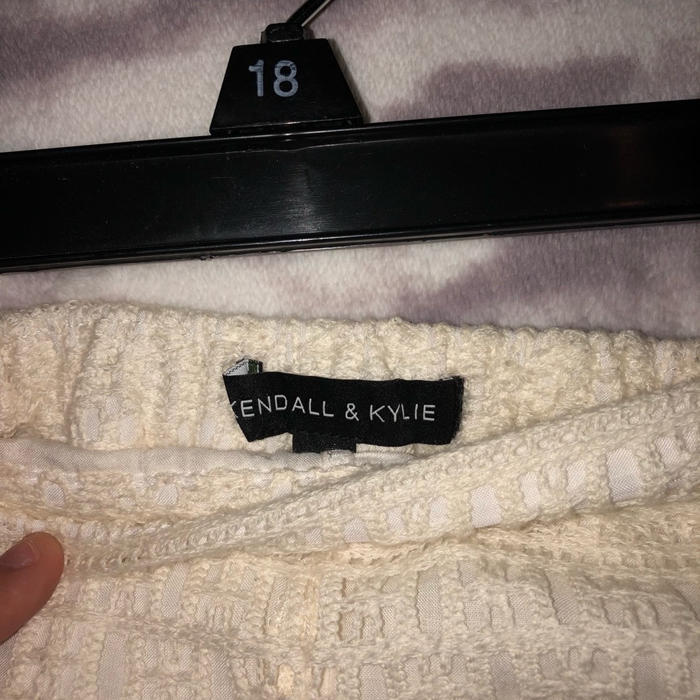 Has a small chip stain it’s not permanently stain